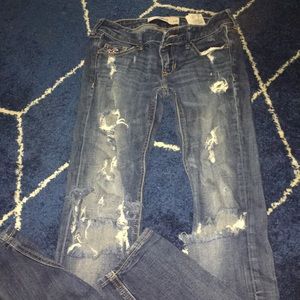 Hollister distressed skinny jeans